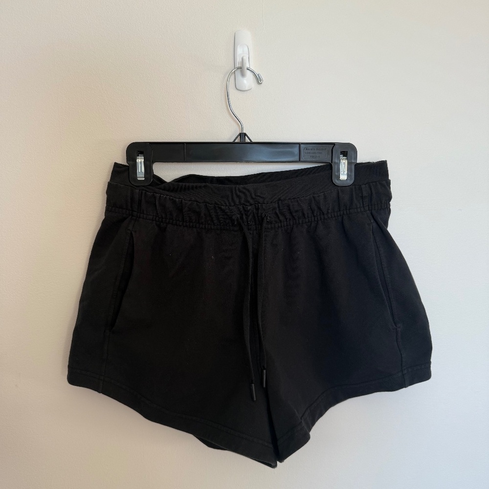 Lululemon Inner Glow High-Rise Shorts 3"